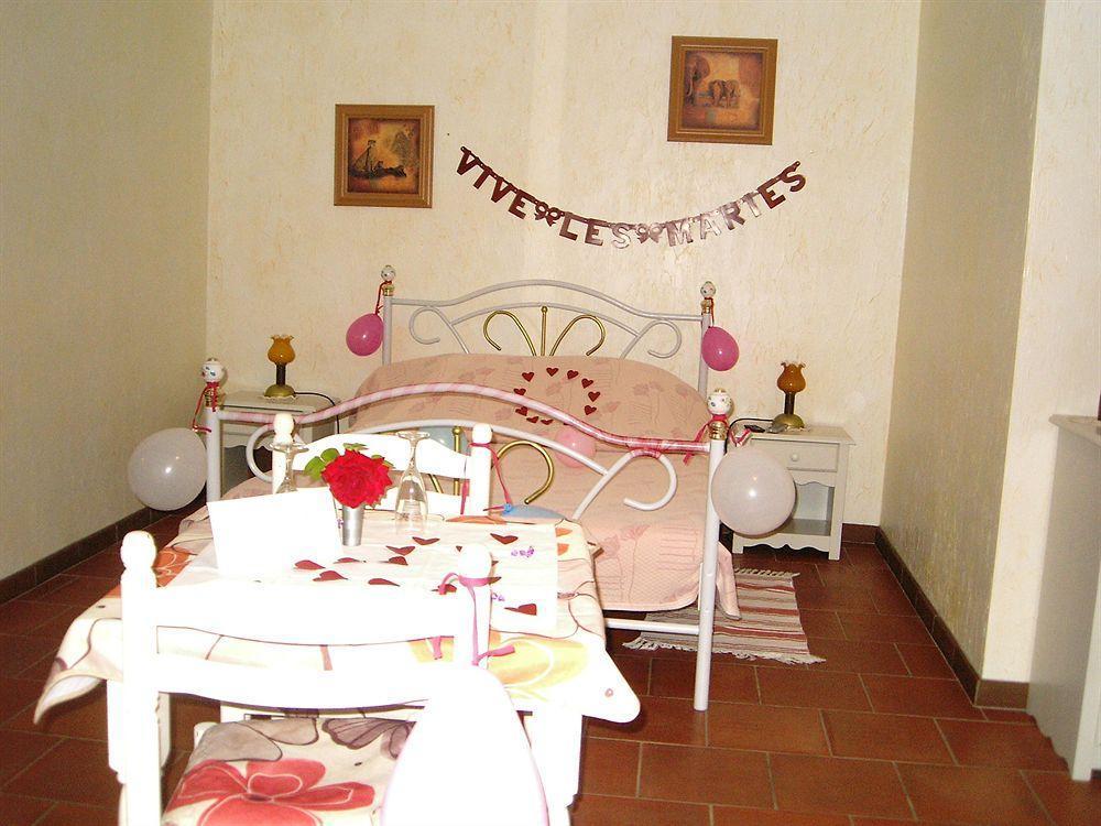 Mas Aurelia B&B Frejus Ngoại thất bức ảnh